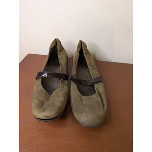 Asgi Women's Shoes Flats Mary Jane's Brown Suede Size 9.5 Hook & Loop Strap